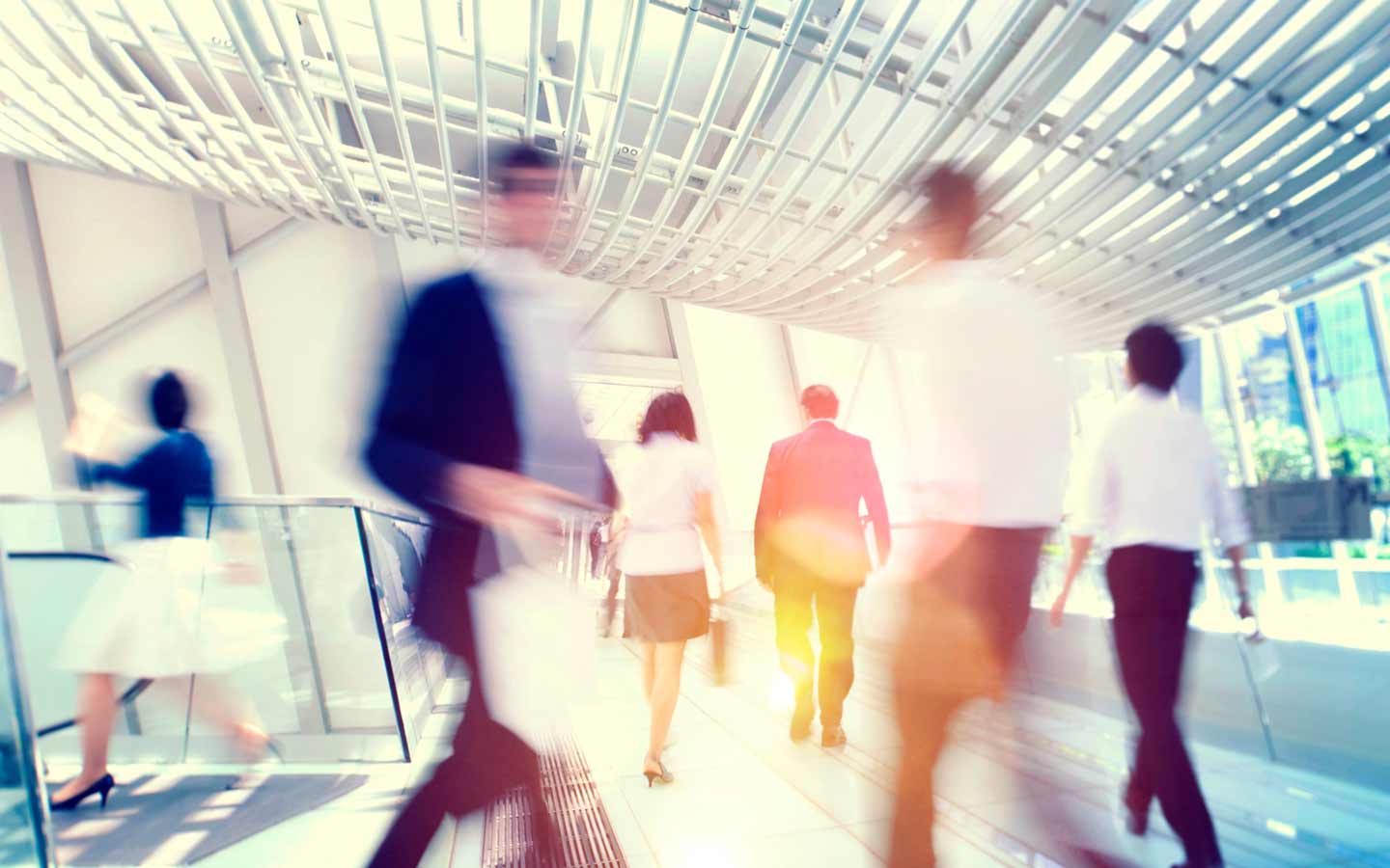 conceptual image: blurry business crowd